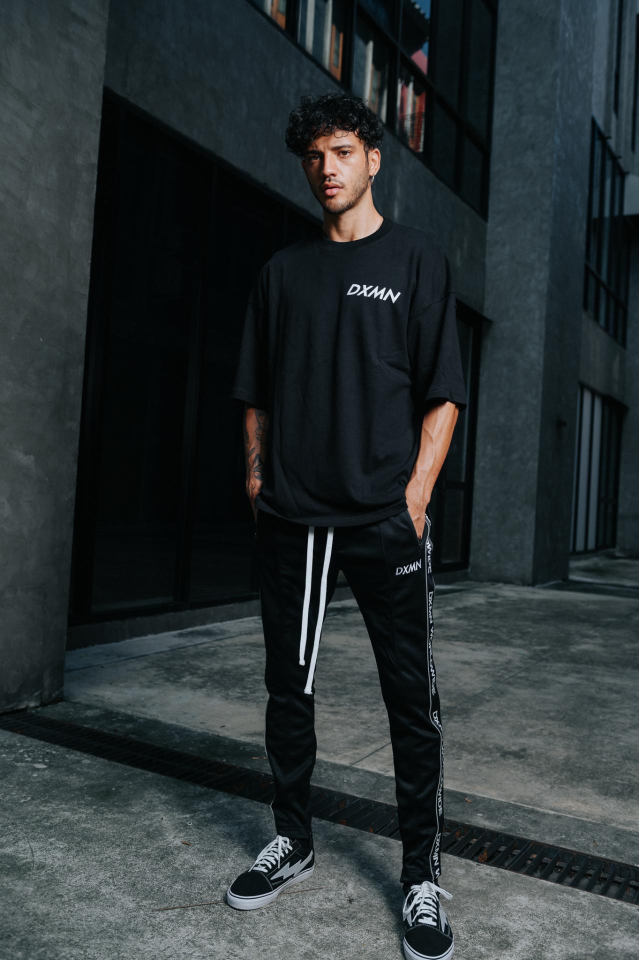Double Logo Oversized Tee (Black) 4
