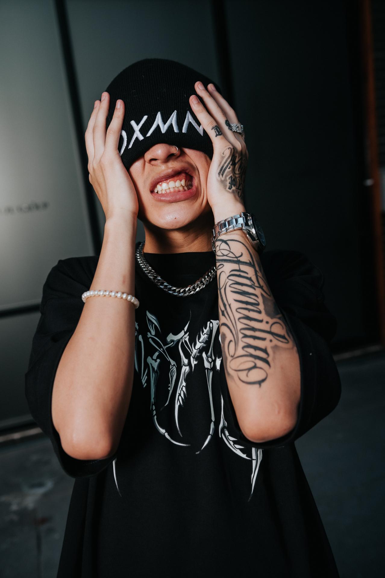 DXMN HARD SPINE Oversized Tee (Black) 7