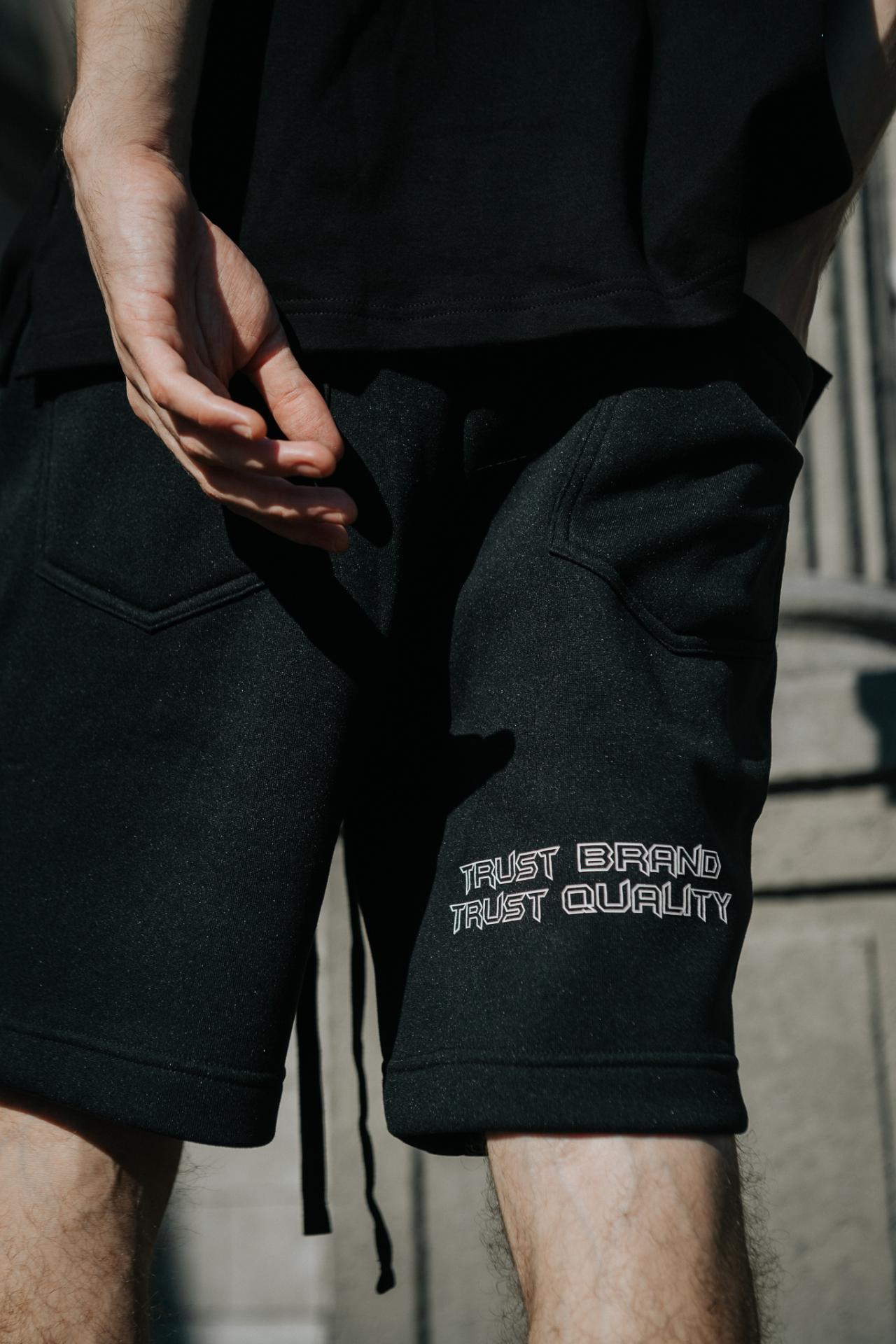 IN DXMN WE TRUST Short Pants 9